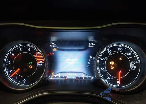 2019 Jeep Cherokee Limited 4X4 z USA, uszkodzony, nr VIN 1C4PJMDXXKD294822